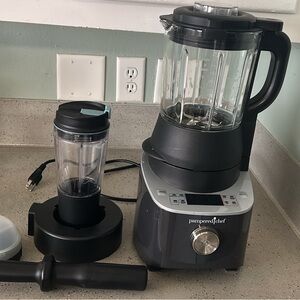 Pampered Chef Gray and Black Blender Set